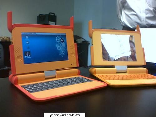 prototipul laptopului de 100 de dolari one laptop per child a prezentat ieri primul prototip al